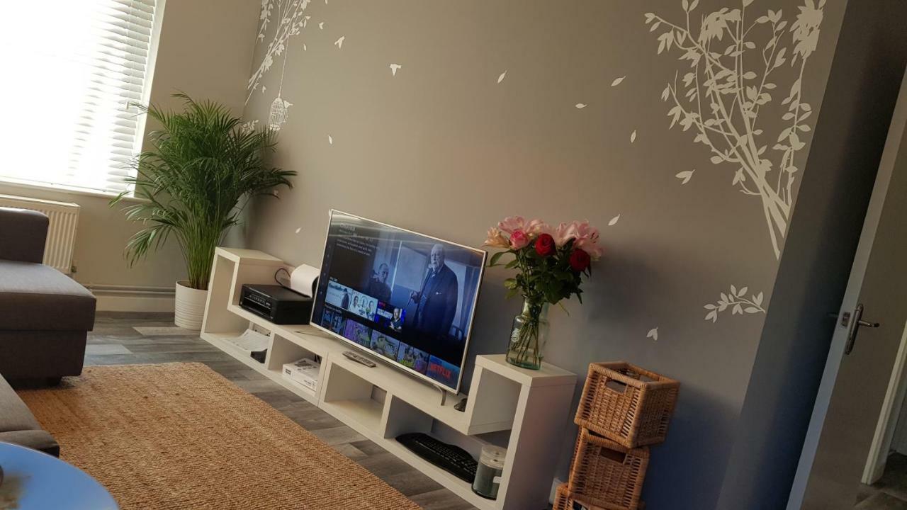 Appartement New Contemporary Flat Minutes From Airport & Nec à Marston Green Extérieur photo