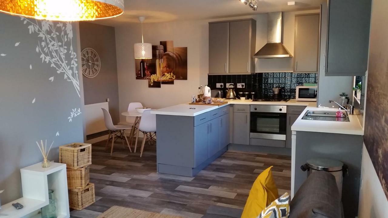 Appartement New Contemporary Flat Minutes From Airport & Nec à Marston Green Extérieur photo